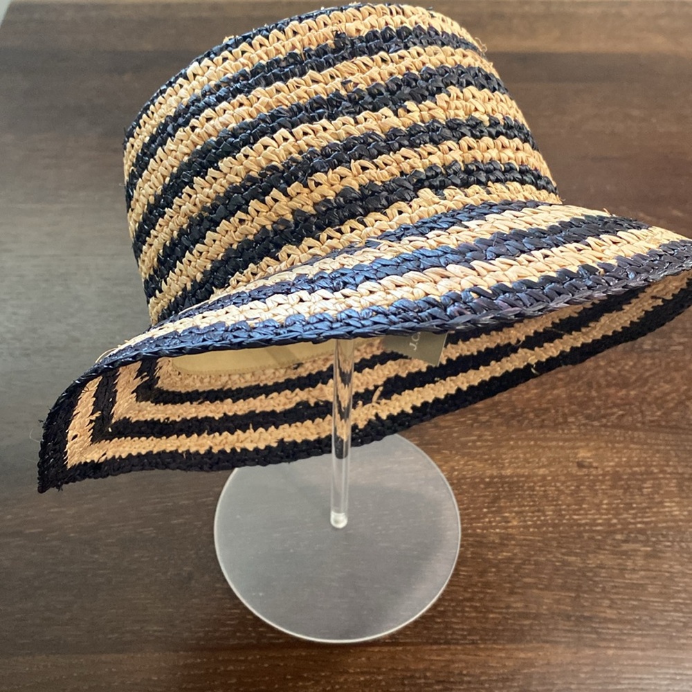 Hat - Picture 2 of 3